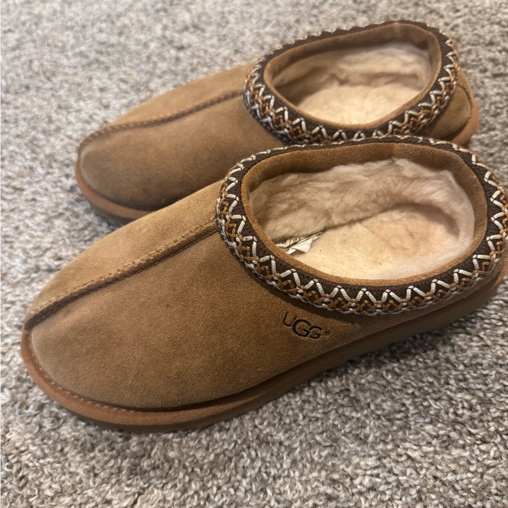 UGG Kid’s Tan Slippers